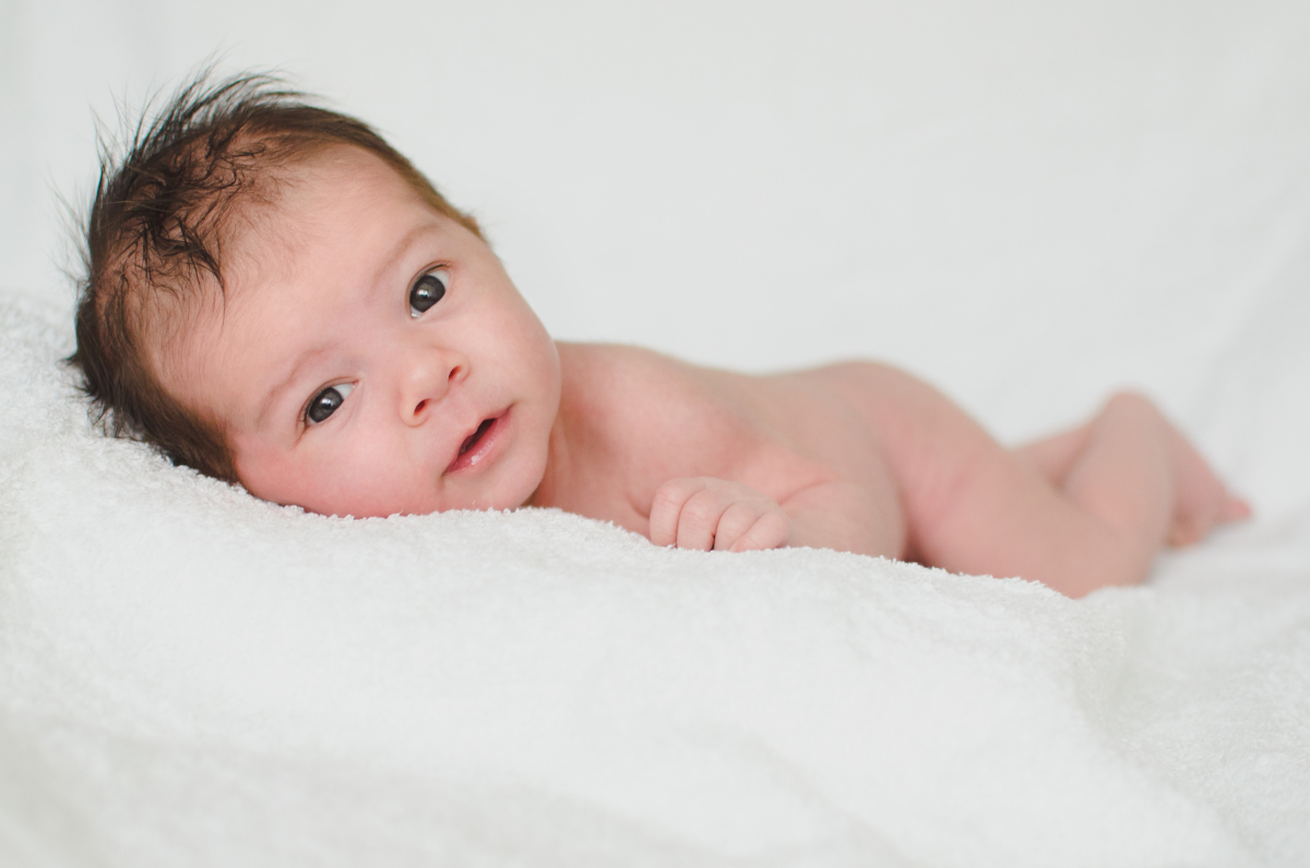 新生儿宝宝感知觉发育规律及特点_宝宝健康_小豆苗疫苗助手