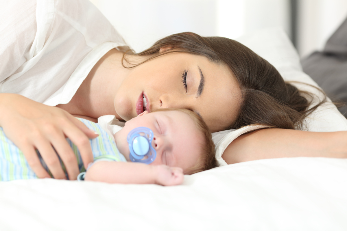 媽媽抱着寶寶入睡圖片素材-JPG圖片尺寸6720 × 4480px-高清圖片501161738-zh.lovepik.com