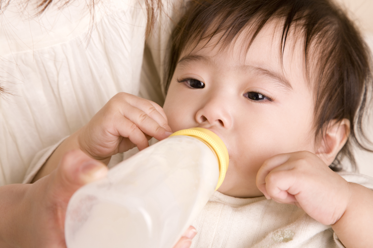上几张宝宝吃奶的照片 - 百度宝宝知道